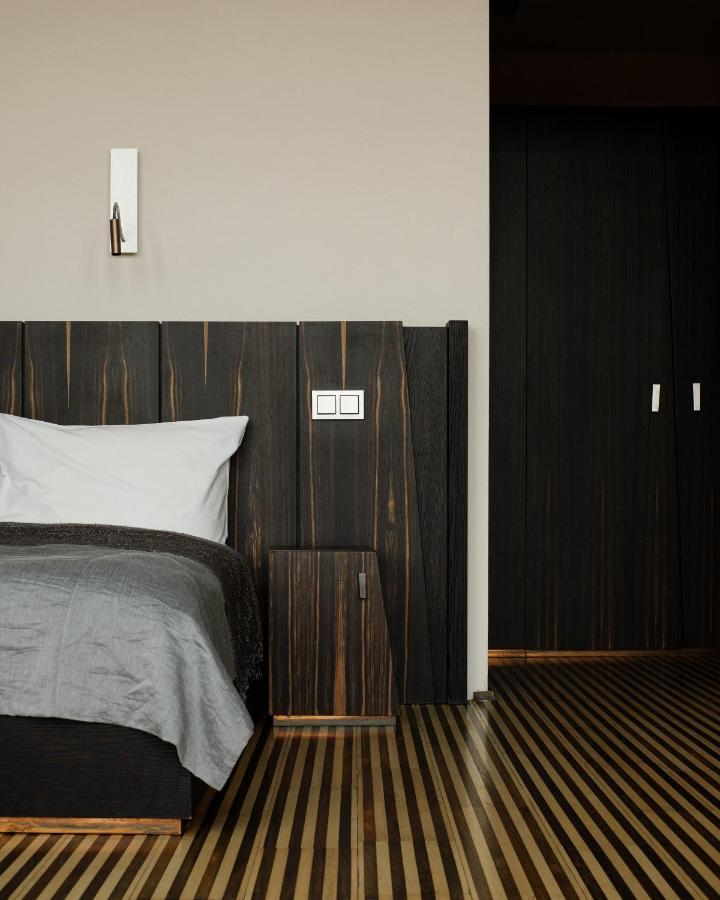 Hotel Monopol Breslávia Exterior foto Ebony wood